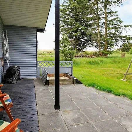 Two-bedroom Holiday In 31 Holiday home