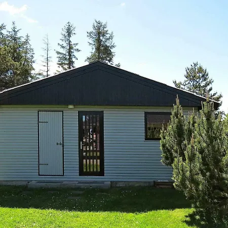 Two-bedroom Holiday In 31 Holiday home Hals